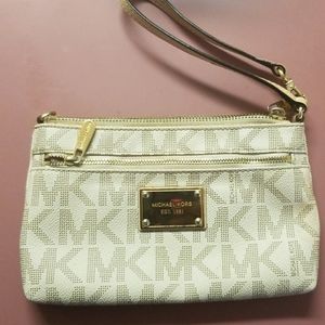 Michael Kors wristlet